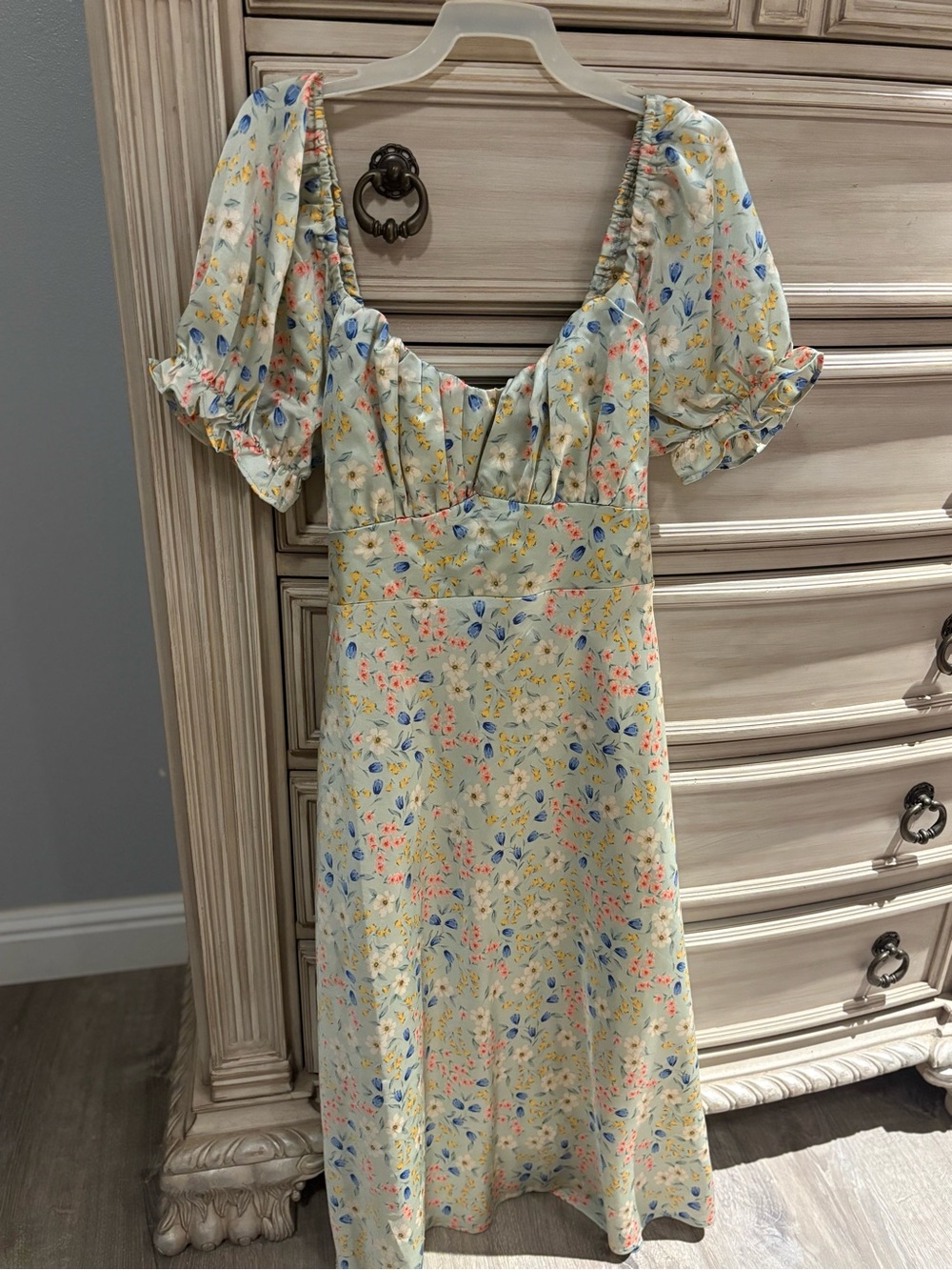 Light Blue Floral Puff Sleeve Sweetheart Midi Dress